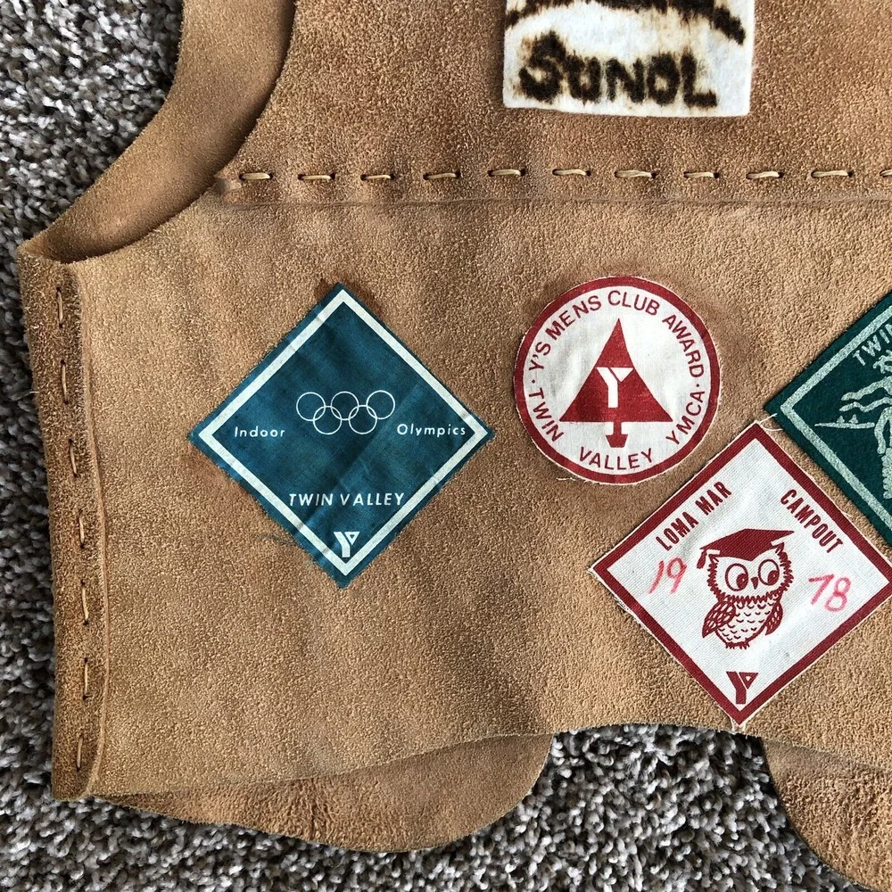 Vintage 70s Indian Guides YMCA Leather Kids Vest Patches Loma Mar CA Twin Valley